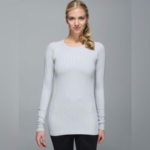 Lululemon Rest Less Pullover Size 6 
Heathered Silver Spoon